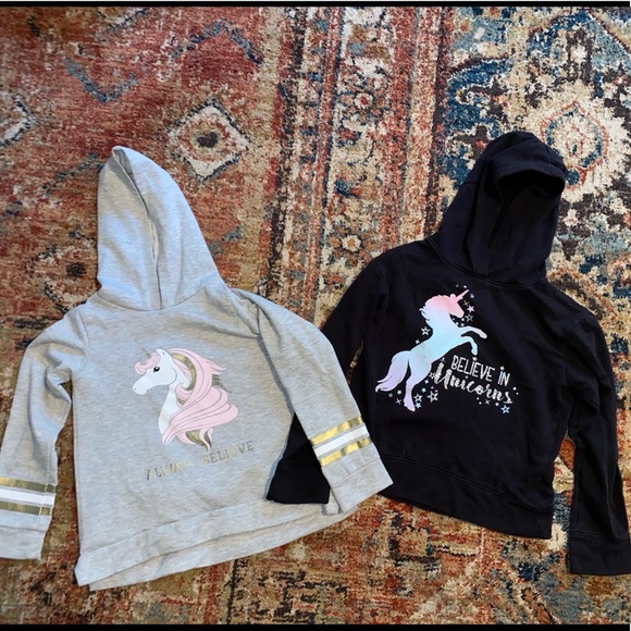 Unicorn Sweatshirt Lot 🦄 - Picture 1 of 3